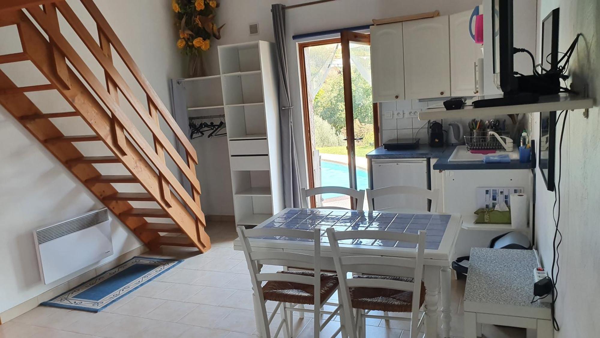 Studio-Mezzanine Dans Villa Cagnes-sur-Mer Bagian luar foto