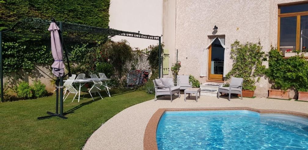 Studio-Mezzanine Dans Villa Cagnes-sur-Mer Bagian luar foto