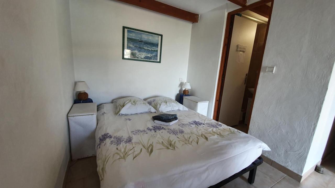 Studio-Mezzanine Dans Villa Cagnes-sur-Mer Bagian luar foto