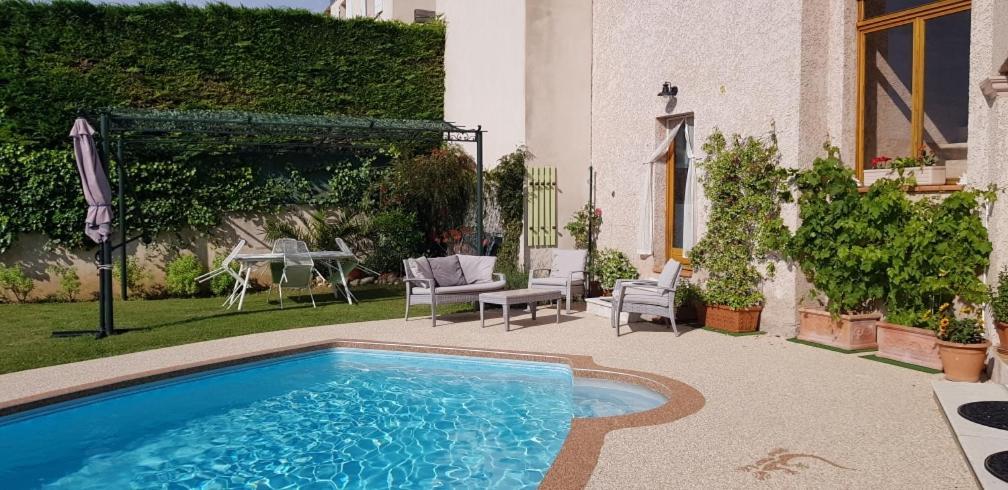 Studio-Mezzanine Dans Villa Cagnes-sur-Mer Bagian luar foto